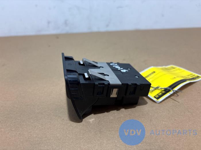 Mechanizm hamulca recznego Mercedes A-Klasse