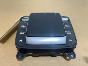 Gebruikte Bediening boordcomputer Mercedes GLB (247.6) 2.0 GLB-180d Prijs € 78,65 Inclusief btw aangeboden door Autoparts Van De Velde