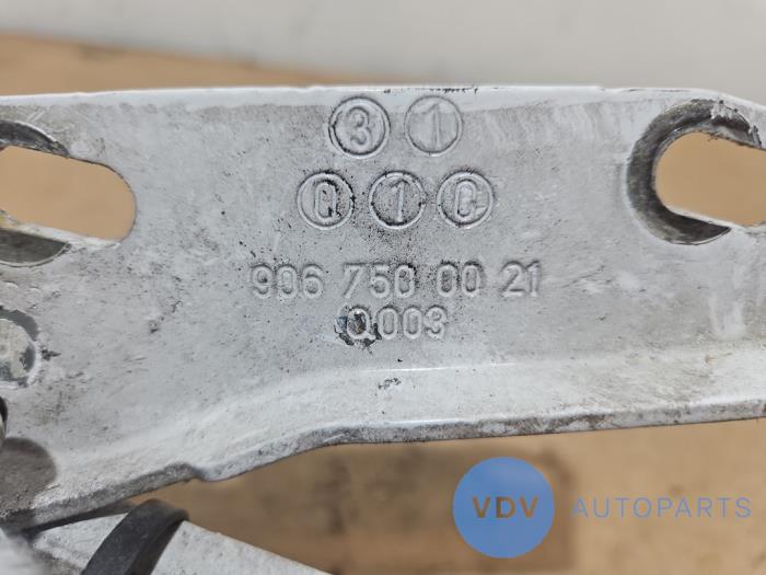 Zawias pokrywy silnika Mercedes Sprinter