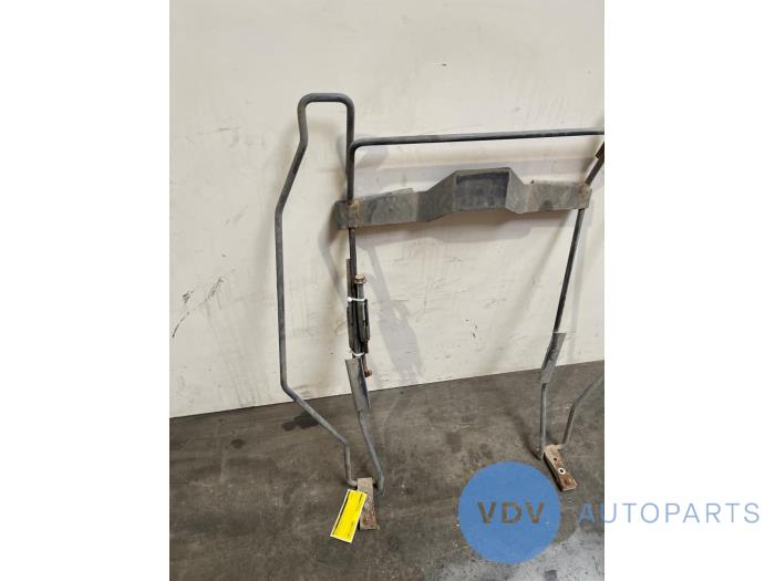 Ophangmechaniek reservewiel Mercedes Sprinter