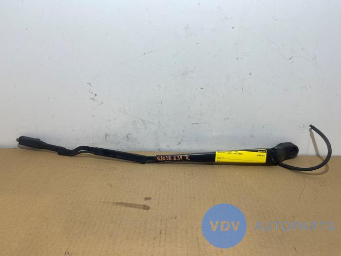 Ramie wycieraczki przedniej Mercedes Viano