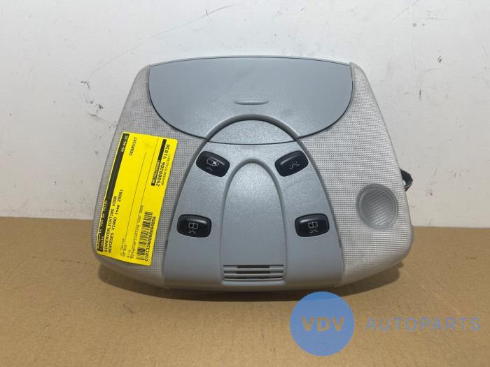 Oswietlenie wewnetrzne przód Mercedes Viano