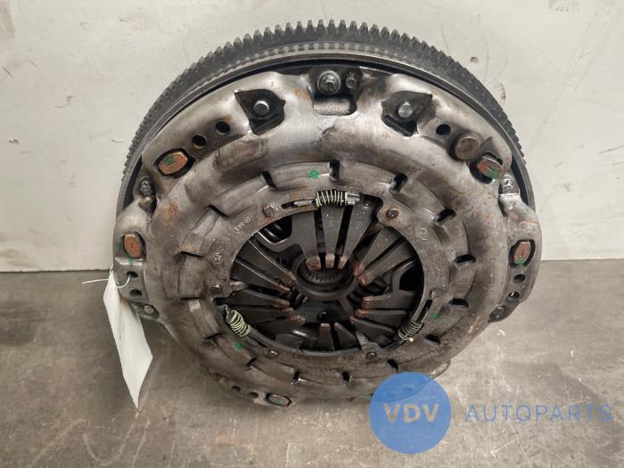 Kolo zamachowe Mercedes Viano