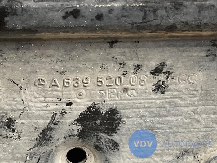 Bash plate Mercedes Viano