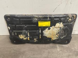 Gebruikte Beschermplaat bodem Mercedes Viano (639) 2.2 CDI 16V 4x4 Prijs € 108,90 Inclusief btw aangeboden door Autoparts Van De Velde