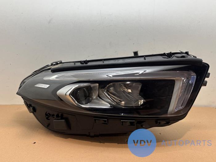 Reflektor prawy Mercedes A-Klasse