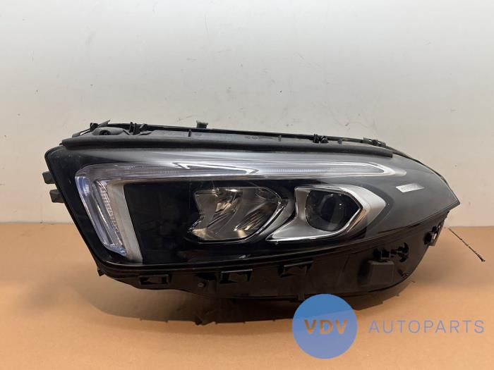 Reflektor lewy Mercedes A-Klasse