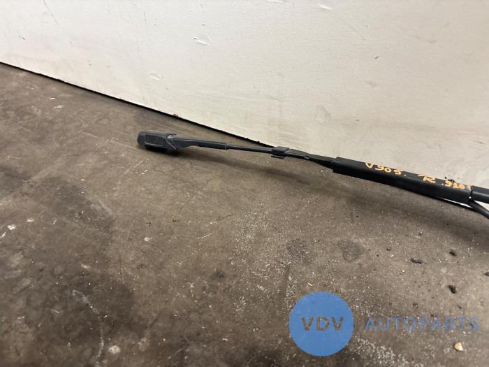 Brazo delantero de limpiaparabrisas Mercedes Sprinter