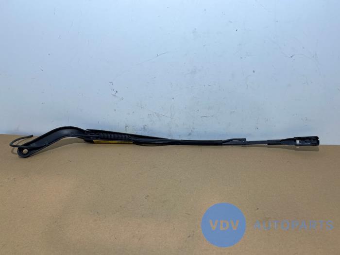 Brazo delantero de limpiaparabrisas Mercedes Sprinter