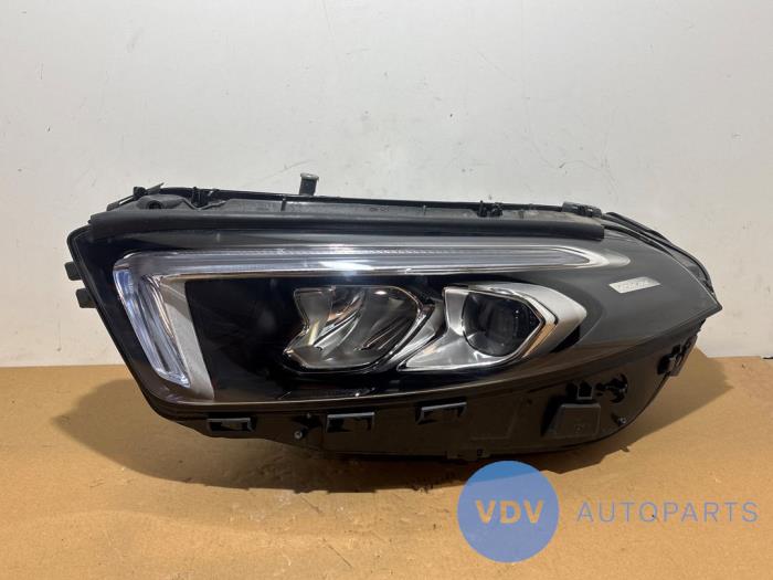 Reflektor lewy Mercedes A-Klasse