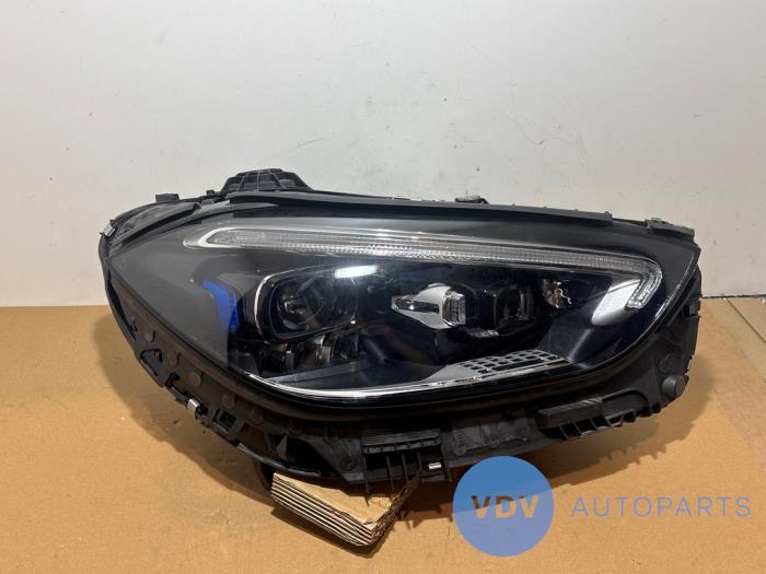 Faro derecha Mercedes C-Klasse