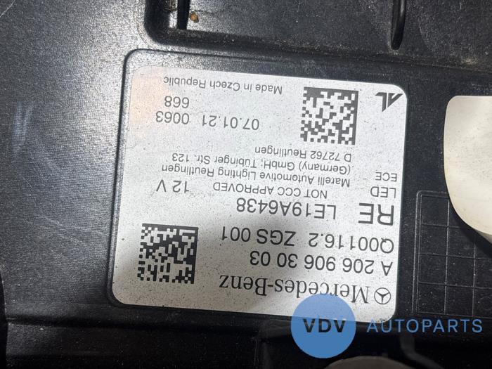 Faro derecha Mercedes C-Klasse