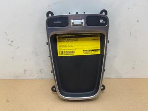 Gebruikte Bediening boordcomputer Mercedes GLA (H247) 1.3 250 e Turbo 16V Prijs € 108,90 Inclusief btw aangeboden door Autoparts Van De Velde