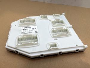 Gebruikte Comfort Module Mercedes GLA (H247) 1.3 250 e Turbo 16V Prijs € 108,90 Inclusief btw aangeboden door Autoparts Van De Velde