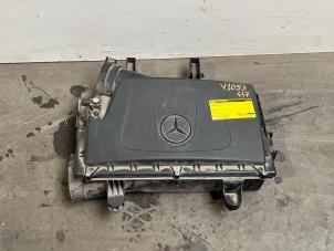 Gebruikte Luchtfilterhuis Mercedes Vito (447.6) 2.2 114 CDI 16V Prijs € 60,50 Inclusief btw aangeboden door Autoparts Van De Velde