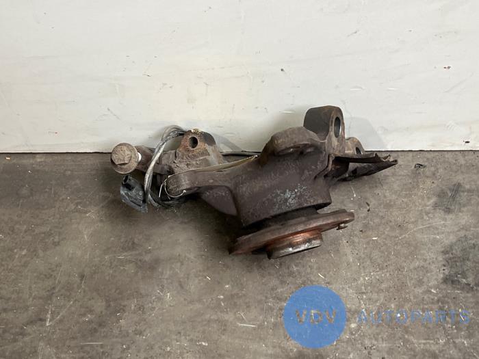 Knuckle, front left Mercedes Vito