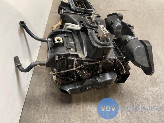 Cuerpo de calefactor Mercedes Vito