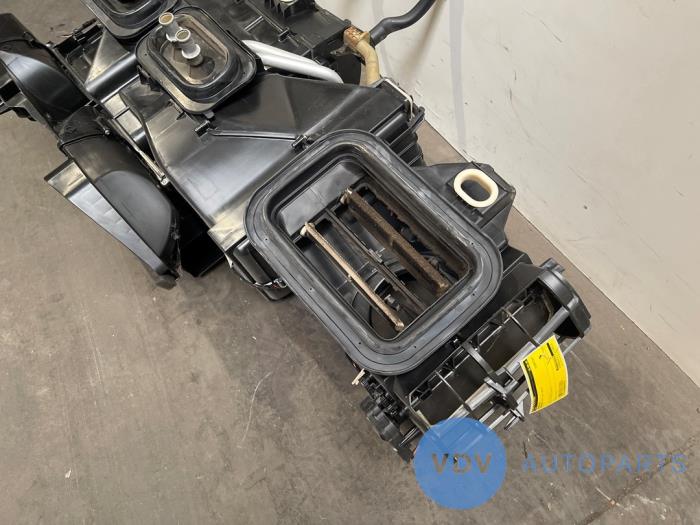 Cuerpo de calefactor Mercedes Vito