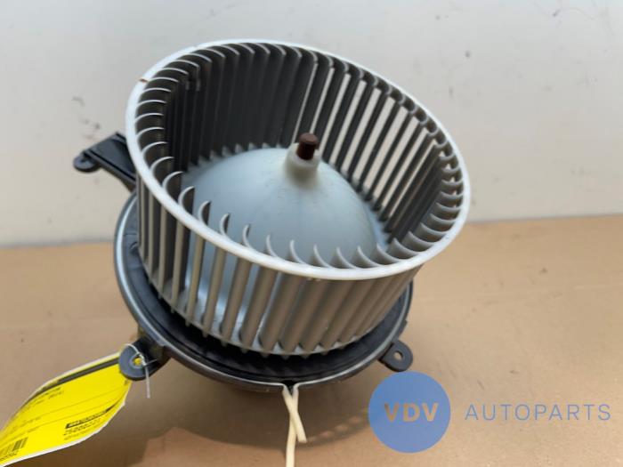 Silnik wentylatora nagrzewnicy Mercedes Vito