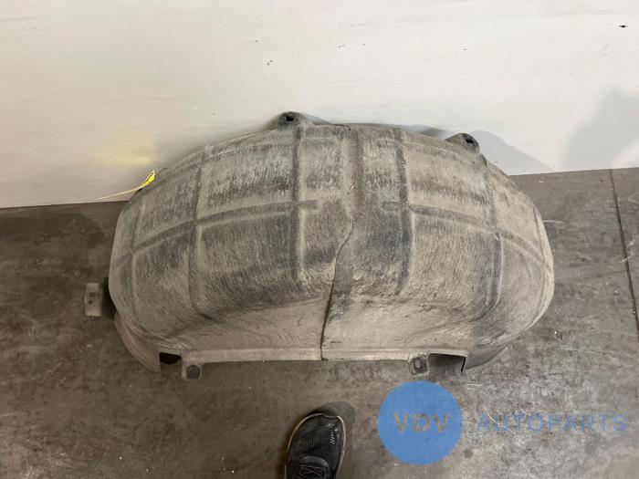 Wheel arch liner Mercedes Vito