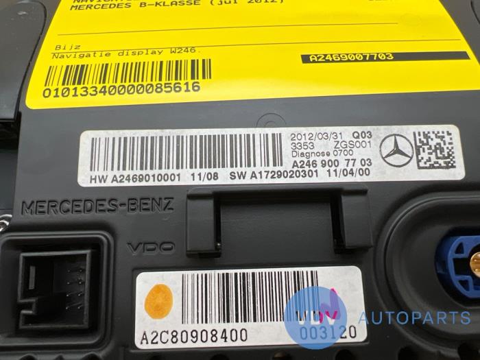 Navigation display Mercedes B-Klasse