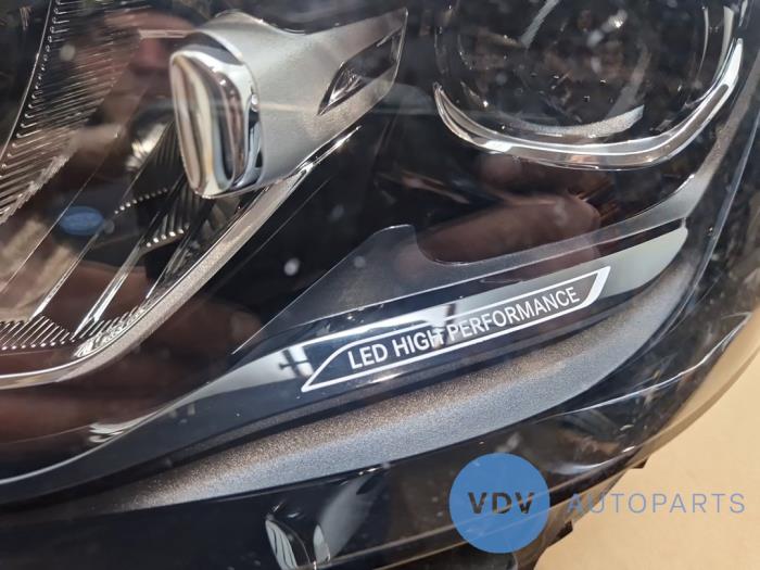 Phare gauche Mercedes C-Klasse