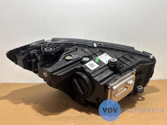 Phare gauche Mercedes C-Klasse