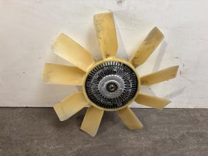 Gebruikte Viscosekoppeling koelvin Mercedes Sprinter 4t (904) 413 CDI 16V Prijs € 78,65 Inclusief btw aangeboden door Autoparts Van De Velde