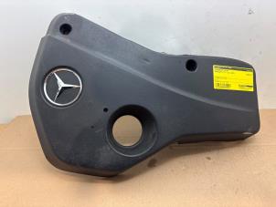 Gebruikte Afdekplaat motor Mercedes Vito (447.6) 2.0 114 CDI 16V Prijs € 48,40 Inclusief btw aangeboden door Autoparts Van De Velde