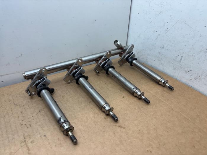 Wtryskiwacz (wtrysk benzyny) Mercedes GLE