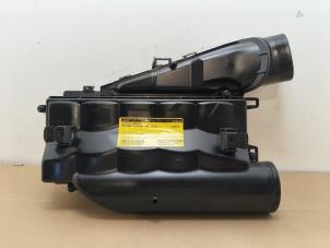 Gebruikte Luchtfilterhuis Mercedes G AMG (463) 5.5 G 63 AMG V8 32V Prijs € 60,50 Inclusief btw aangeboden door Autoparts Van De Velde