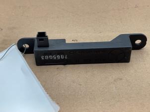 Gebruikte Antenne Mercedes ML II (164/4JG) 3.0 ML-320 CDI 4-Matic V6 24V Prijs € 60,50 Inclusief btw aangeboden door Autoparts Van De Velde