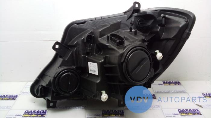 Faro derecha Mercedes Sprinter