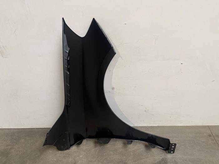 Front wing, left Mercedes B-Klasse