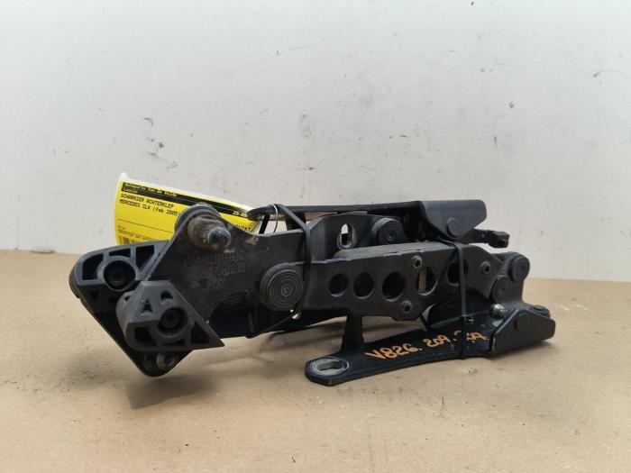 Tailgate hinge Mercedes CLK