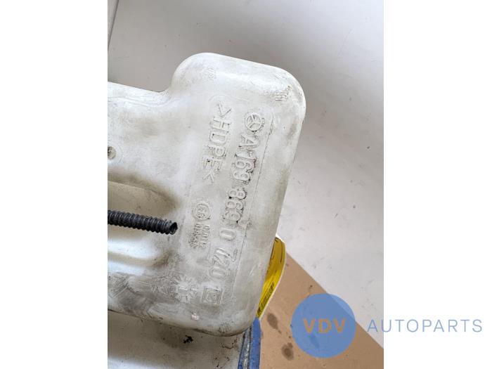 Front windscreen washer reservoir Mercedes A-Klasse