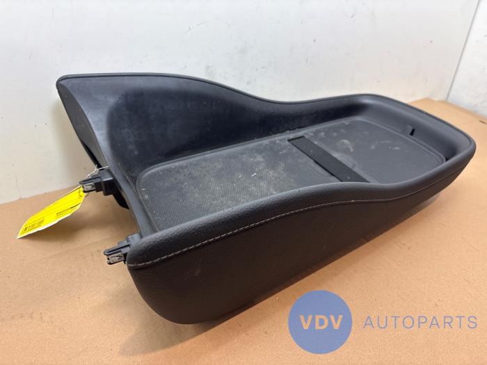 Opbergvak Mercedes EQS