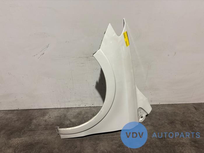 Scherm links-voor Mercedes B-Klasse