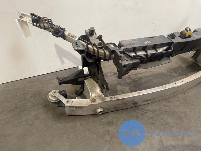 Panneau avant Mercedes B-Klasse