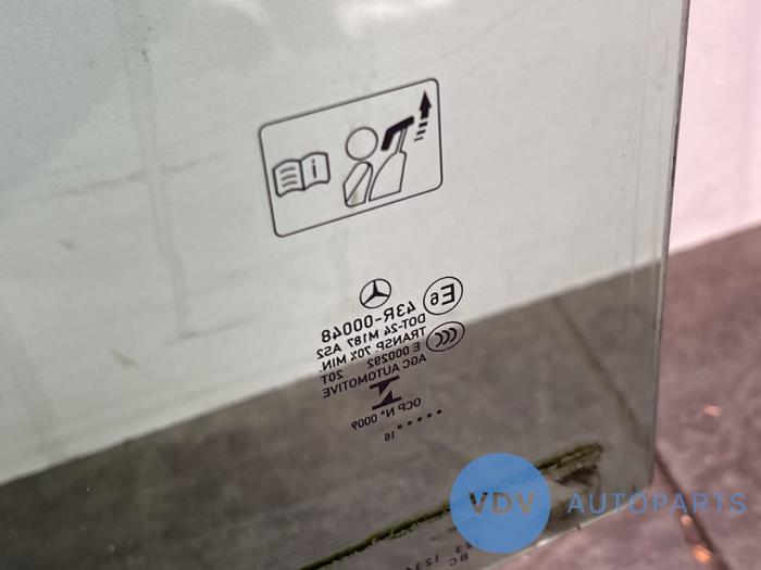 Portierruit 4Deurs rechts-achter Mercedes B-Klasse