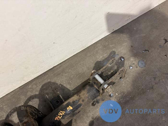 Front shock absorber, right Mercedes B-Klasse