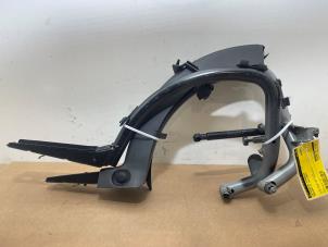 Gebruikte Kofferdeksel Scharnier Mercedes CL (216) 5.5 CL-550 V8 32V Prijs € 108,90 Inclusief btw aangeboden door Autoparts Van De Velde