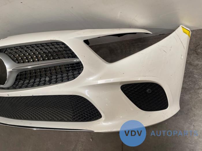 Zderzak przedni Mercedes CLS-Klasse