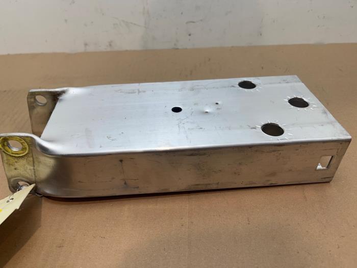 Soporte (varios) Mercedes EQB