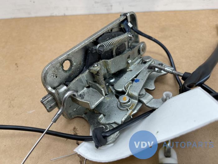 Mechanizm blokady drzwi prawych przednich wersja 4-drzwiowa Mercedes G-Klasse