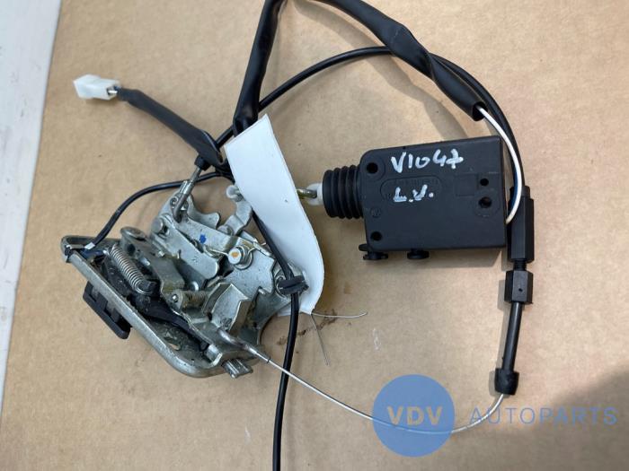 Mechanizm blokady drzwi prawych przednich wersja 4-drzwiowa Mercedes G-Klasse