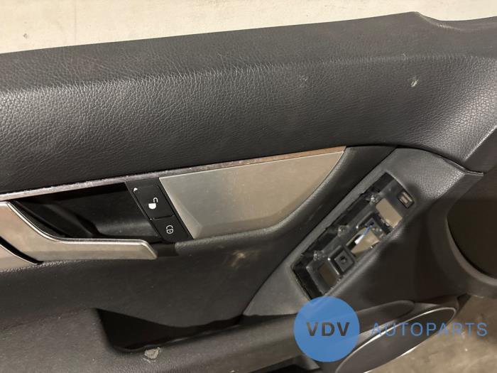 Türverkleidung 4-türig links vorne Mercedes C-Klasse