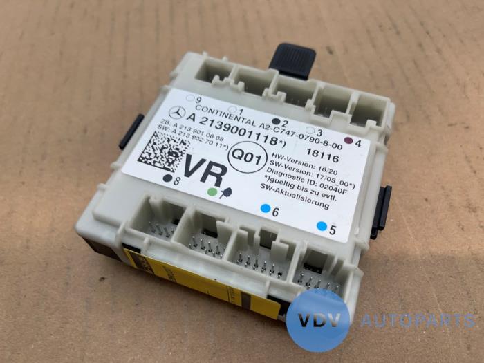 Modul centralnego zamka Mercedes E-Klasse