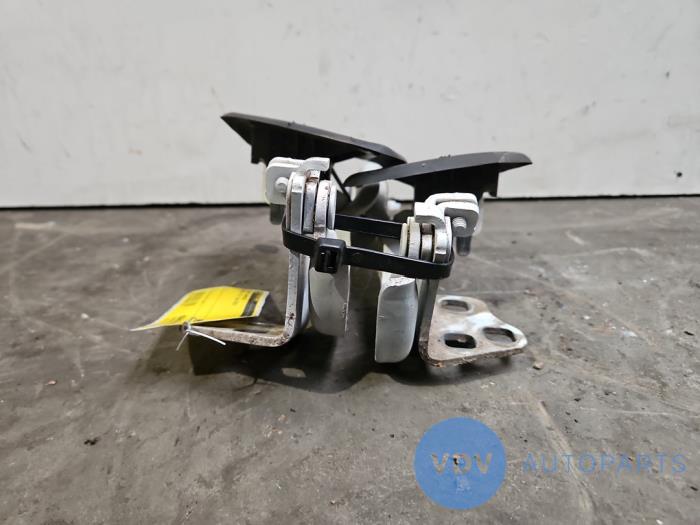 Motorhaube Scharnier Mercedes Vito