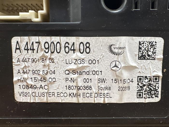 Cuentakilómetros Mercedes Vito